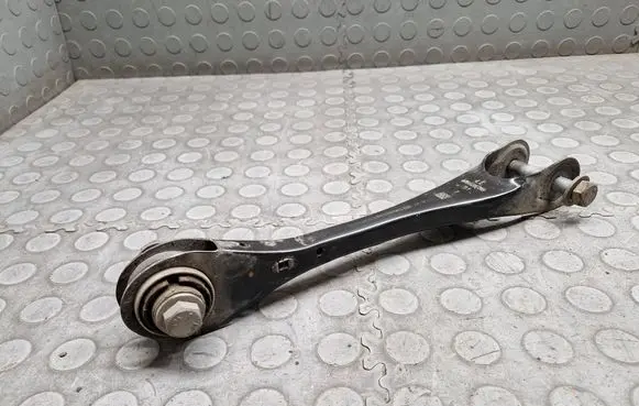 Rear upper control arm/wishbone