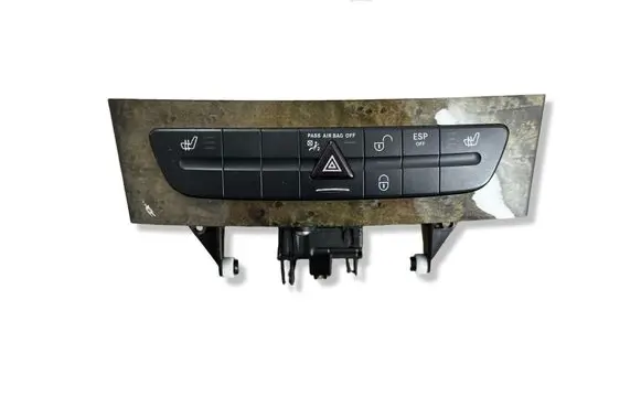 Mercedes-Benz E W211 A set of switches A2116800552
