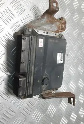 Lexus IS 220D-250-350 Engine control unit/module 8966153700 1758007703