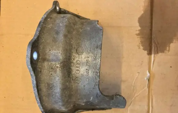 Audi A4 S4 B8 8K Driveshaft support bearing bracket 8K0407720