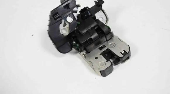 Audi A5 Sportback 8TA Tailgate/trunk/boot lock/catch/latch 8K9827505A