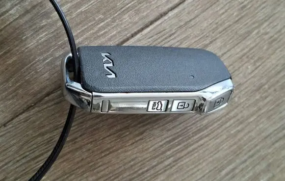 KIA Niro Ignition key/card DWD