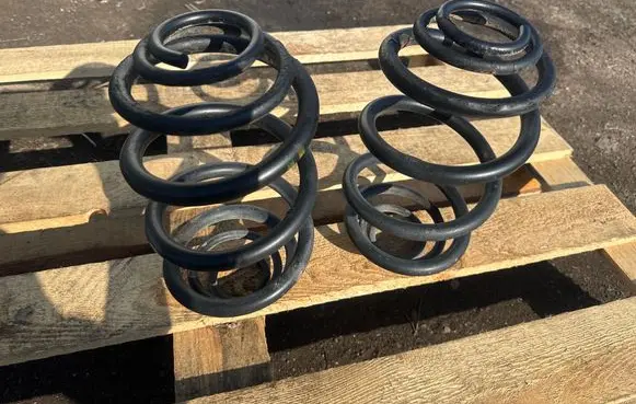 Renault Trafic II (X83) Rear coil spring 