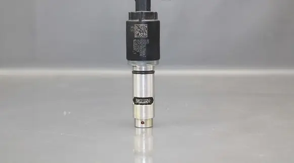Seat Leon (5F) Camshaft vanos timing valve 104E906455N 13152032D 031214204643