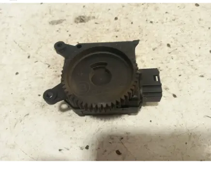 Opel Zafira B A/C air flow flap actuator/motor d81109015180