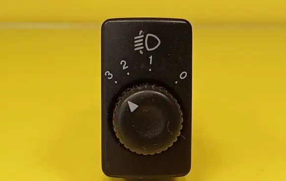 KIA Rio Headlight level height control switch