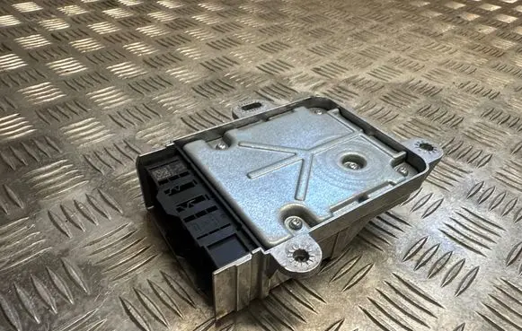 BMW i8 Airbag control unit/module 6818815 13044110 335499104