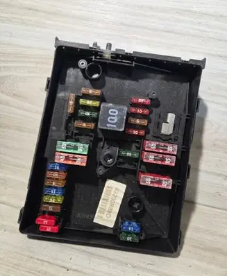 Volkswagen Touran I Fuse module 1K0937629A 017033902