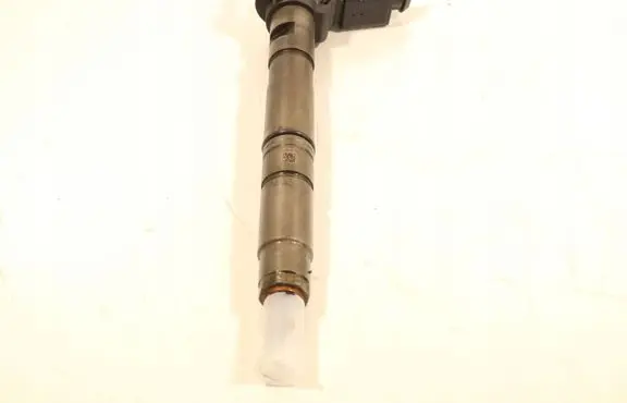 Skoda Superb B6 (3T) Fuel injector 0445116030