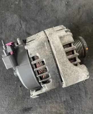 BMW 3 F30 F35 F31 Generator/alternator FG18S066 2610052E 8509224