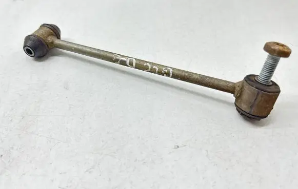Mercedes-Benz GLC X253 C253 Rear anti-roll bar/stabilizer link A1243260681