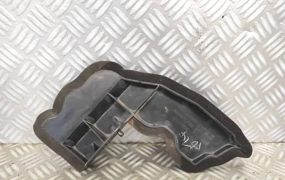 Nissan Qashqai Front arch 668984EA0B