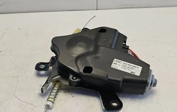 Audi A6 S6 C7 4G Curtain motor 4G9863560A