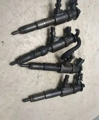 Ford Fiesta Fuel injectors set 0445110252
