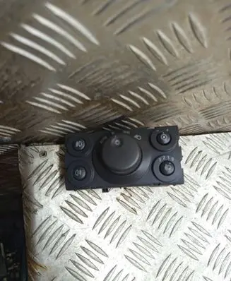 Opel Astra H Light switch 13100124 0684 LK04063000