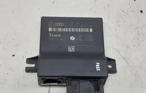 Audi A6 S6 C6 4F Gateway control module 4F0907468D