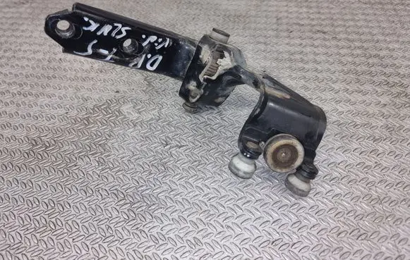 Volkswagen Transporter - Caravelle T5 Sliding door middle roller runner 7E0843335