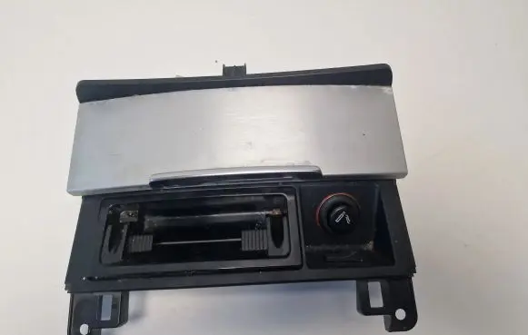 Ashtray (front)