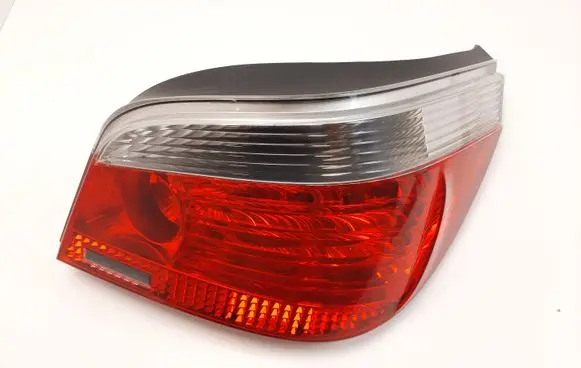 BMW 5 E60 E61 Rear/tail lights 6910768
