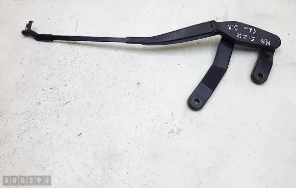 Mercedes-Benz E C207 W207 Windshield/front glass wiper blade a2128200944