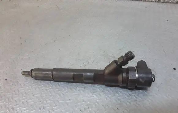 Chrysler Voyager Fuel injector 0445110059