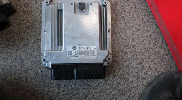 Volkswagen Transporter - Caravelle T5 Engine control unit/module 03L907309K 0281016272