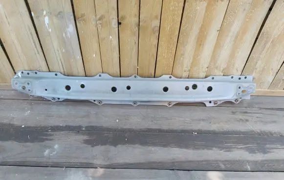 Toyota Yaris Front bumper cross member