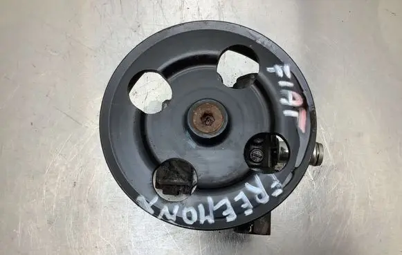 Fiat Freemont Power steering pump