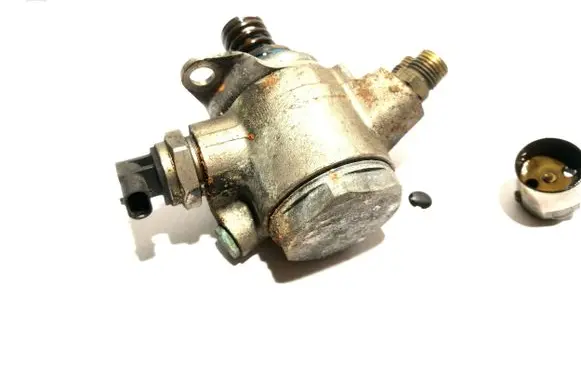 Audi Q7 4L Fuel injection high pressure pump 07L127026Q HFS034103D A270043153744