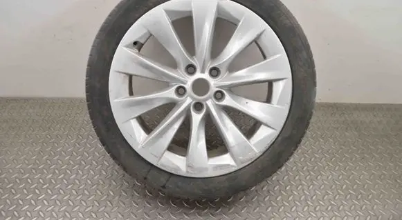 Tesla Model S R12 alloy rim 105933700B ET40
