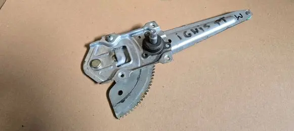 Suzuki Ignis Rear door manual window regulator 8351075G00