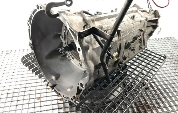 Manual 5 speed gearbox