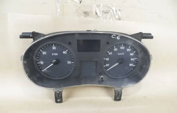 Renault Master II Speedometer (instrument cluster) P8200467948 281153176 NS8456888D