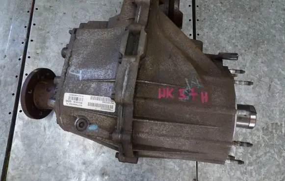Jeep Grand Cherokee (WK) Gearbox transfer box case P52105703AA TTR265509759 BH285579