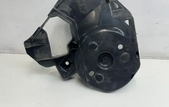 Peugeot 5008 II Other under body part 9813384580