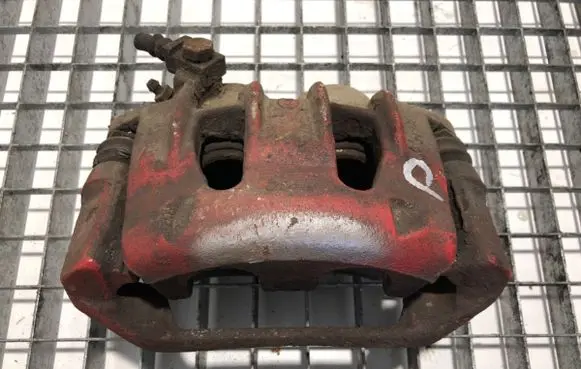 Front brake caliper