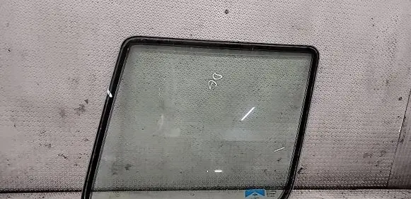 Land Rover Discovery Rear side window