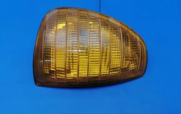 Mercedes-Benz E W123 Front indicator light 074000