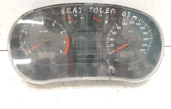 Seat Toledo II (1M) Speedometer (instrument cluster) W01M0920821A 110080075