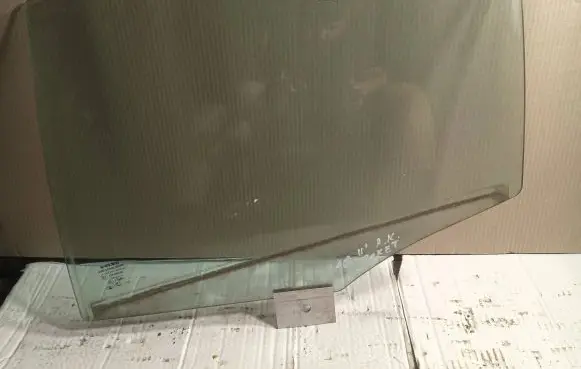 Volvo S60 Rear door window glass