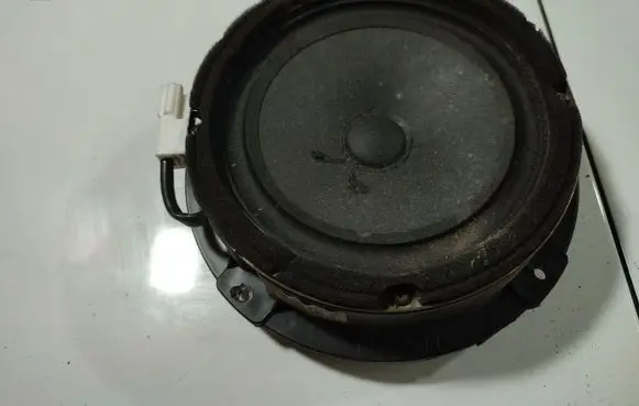Hyundai Santa Fe Front door speaker 963002B100 96300-2B100