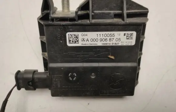 Mercedes-Benz C W205 Sensor A0009068705