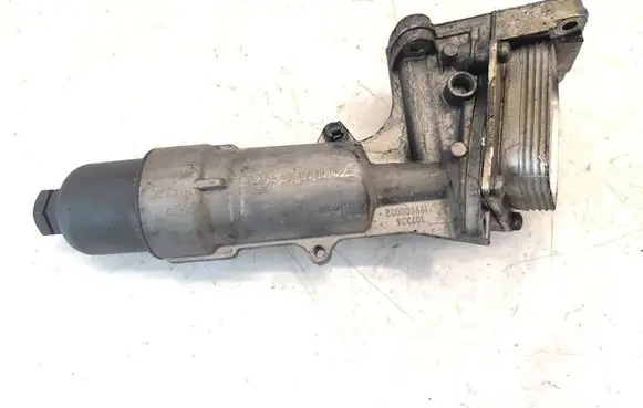 Mercedes-Benz CLK A209 C209 Oil filter mounting bracket A2711800610 A2711880001