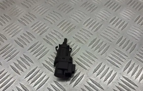 Mazda 3 I Brake pedal sensor switch 3M5T-13480-AB