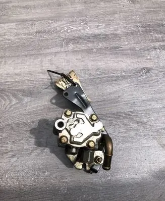 Nissan Almera Power steering pump