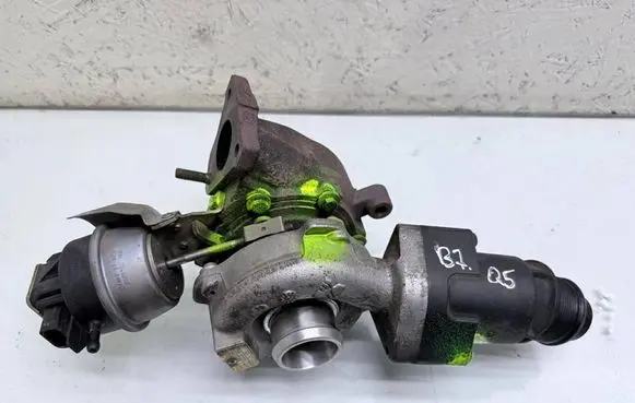 Audi Q5 SQ5 Turbo 03L145701E V441