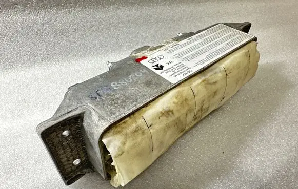 Audi A4 S4 B6 8E 8H Passenger airbag 8E0880204