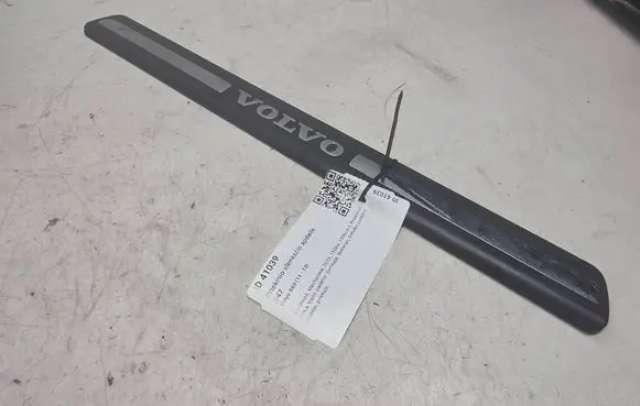 Volvo S60 Front sill trim cover 8659960