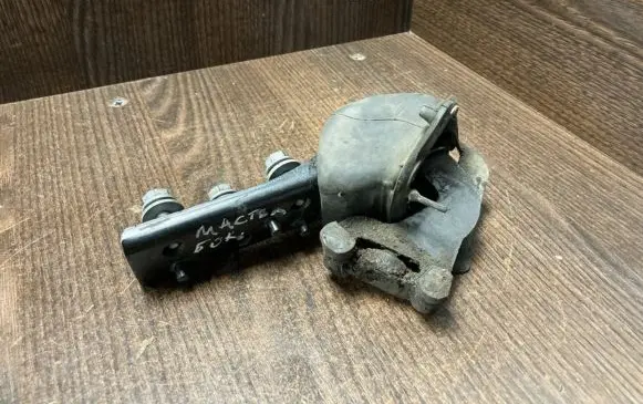Renault Master III Rear door upper hinge