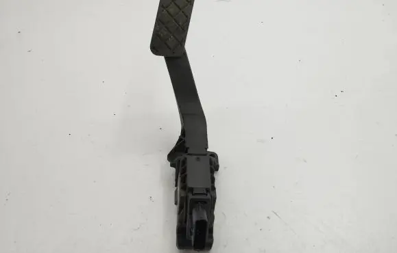 Volkswagen Golf VII Accelerator throttle pedal 5Q2723503